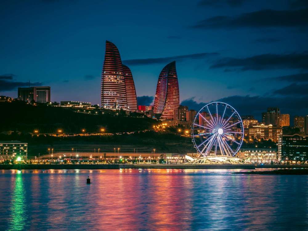 Bakı Gecələri: Şəhərin Gecə Həyatı və Əyləncələri